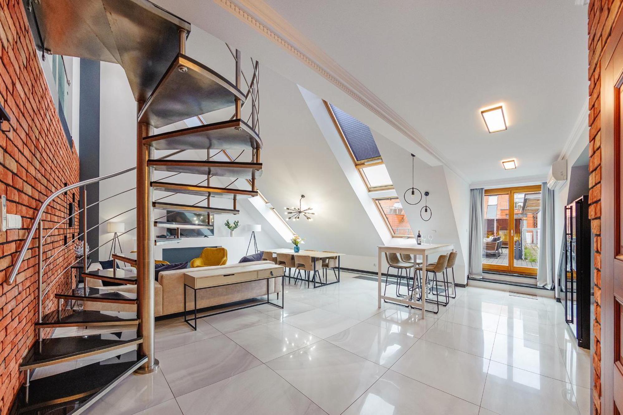 Walk - Premium Duplex With Terrace + 2 Parking Apartment